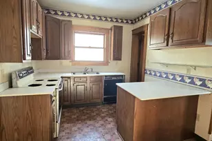 397 Main St, Battle Creek, MI 49014 - Photo 2