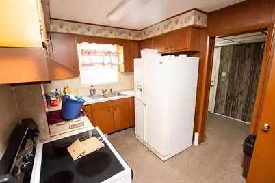 105 W Telegraph Street, Dowagiac, MI 49047 - Photo 2