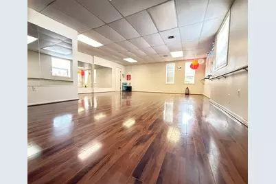 2385 S Huron Parkway, Ann Arbor, MI 48104 - Photo 2