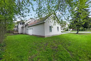 1109 S Genesee Dr, Lansing, MI 48915 - Photo 38
