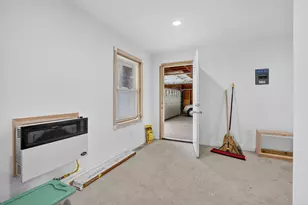 1109 S Genesee Dr, Lansing, MI 48915 - Photo 18