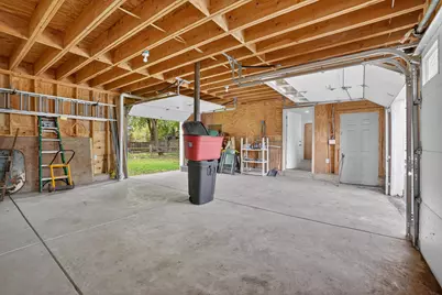 1109 S Genesee Drive, Lansing, MI 48915 - Photo 32