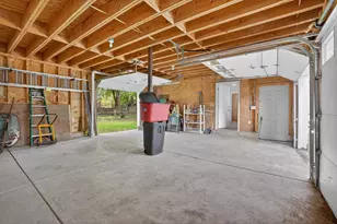 1109 S Genesee Dr, Lansing, MI 48915 - Photo 32