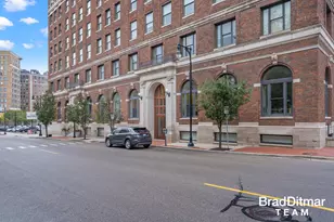 27 Library Street NE, Grand Rapids, MI 49503 - Photo 2