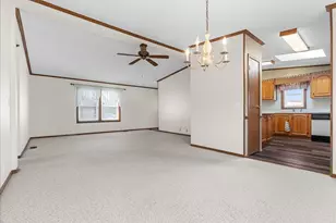 420 Blenheim Pl, Lansing, MI 48906 - Photo 8