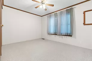 420 Blenheim Pl, Lansing, MI 48906 - Photo 24