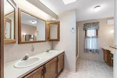 420 Blenheim Place, Lansing, MI 48906 - Photo 22