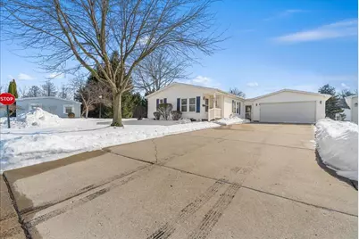 420 Blenheim Place, Lansing, MI 48906 - Photo 2