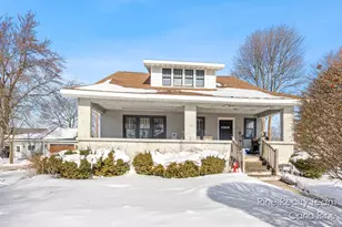 113 Powers St, Cadillac, MI 49601 - Photo 2