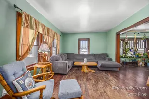 113 Powers St, Cadillac, MI 49601 - Photo 10