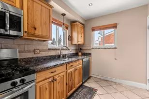 5845 Plainfield St, Dearborn Heights, MI 48127 - Photo 12