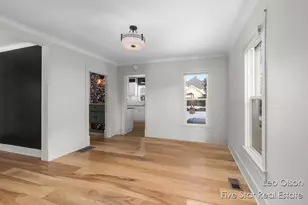 1037 Lilac Ct NE, Grand Rapids, MI 49503 - Photo 18