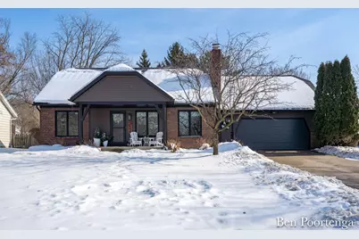 2646 Monroe Avenue NE, Grand Rapids, MI 49505 - Photo 1