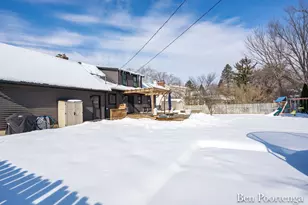 2646 Monroe Ave NE, Grand Rapids, MI 49505 - Photo 56