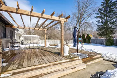 2646 Monroe Avenue NE, Grand Rapids, MI 49505 - Photo 52