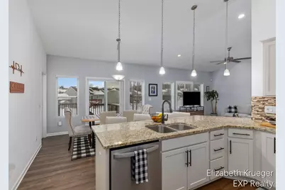 4695 Quaker Hill Drive SE, Kentwood, MI 49512 - Photo 10