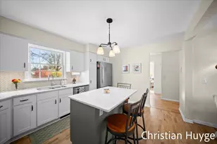 7617 Primrose Ln, Portage, MI 49024 - Photo 8