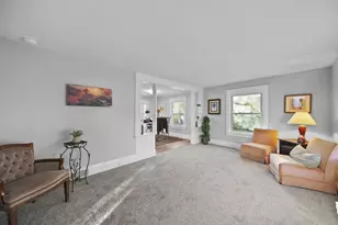 521 Oakhill Ave, Jackson, MI 49201 - Photo 8