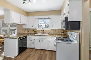 1936 Lockmere Dr SE, Kentwood, MI 49508 - Photo 8