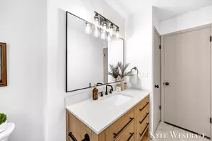 3349 Chevy Chase St NE, Grand Rapids, MI 49546 - Photo 20