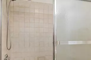 810 S Harbor Dr, Grand Haven, MI 49417 - Photo 32