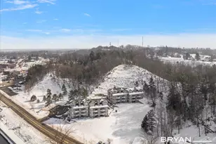 810 S Harbor Dr, Grand Haven, MI 49417 - Photo 42