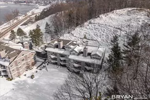 810 S Harbor Dr, Grand Haven, MI 49417 - Photo 4