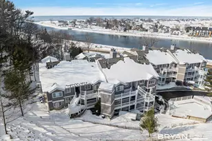 810 S Harbor Dr, Grand Haven, MI 49417 - Photo 40