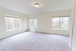 2725 Bristol Rdg Dr, Ann Arbor, MI 48105 - Photo 20