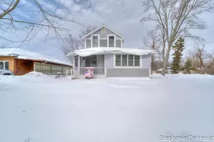 1922 Oak Ave, North Muskegon, MI 49445 - Photo 4