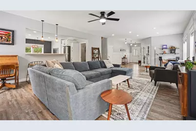 9360 Stratford Woods Trail, Kalamazoo, MI 49009 - Photo 8