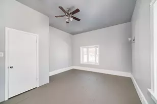 221 5th St, Manistee, MI 49660 - Photo 34