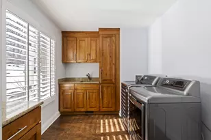 10436 Kings Point Dr, Three Rivers, MI 49093 - Photo 4