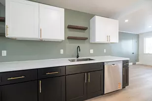 7600 N Riverview Dr, Kalamazoo, MI 49004 - Photo 8