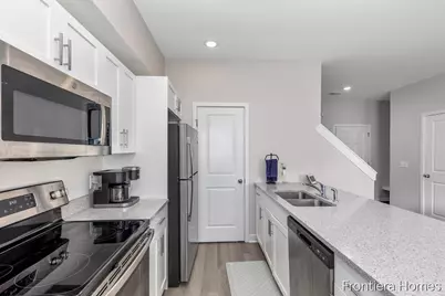 13624 Signature Drive, Holland, MI 49424 - Photo 8