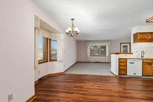 998 Country Gardens Dr NW, Grand Rapids, MI 49534 - Photo 4