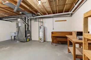 998 Country Gardens Dr NW, Grand Rapids, MI 49534 - Photo 18