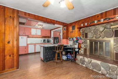 147 Montrose Street NE, Grand Rapids, MI 49505 - Photo 12