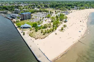 200 Lake St, Saint Joseph, MI 49085 - Photo 48