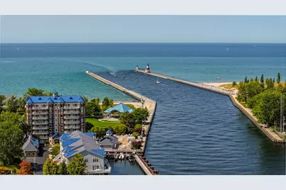 200 Lake Street #3B, Saint Joseph, MI 49085 - Photo 2