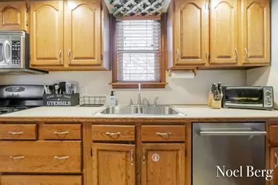 2169 Norman Street, Norton Shores, MI 49441 - Photo 12