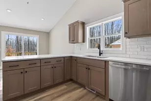 3706 Country Ct, Allegan, MI 49010 - Photo 8