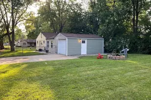 1586 Valley Dr, Highland, MI 48356 - Photo 34