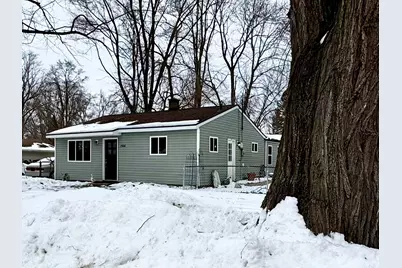 1586 Valley Drive, Highland, MI 48356 - Photo 2