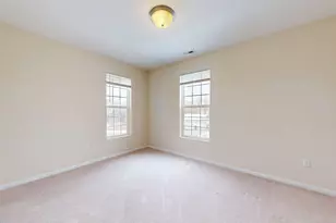 1014 W Summerfield Gln Cir, Ann Arbor, MI 48103 - Photo 12