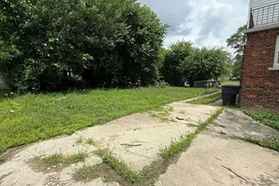 15055 Mark Twain St, Detroit, MI 48227 - Photo 4