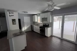 1089 Penarth St, Commerce Township, MI 48382 - Photo 12