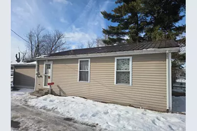 158 W Saint Joe Street, Hillsdale, MI 49242 - Photo 2