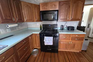 158 W St Joe St, Hillsdale, MI 49242 - Photo 6