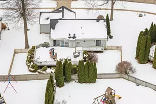 9417 Sandlewood Dr, Whitmore Lake, MI 48189 - Photo 40